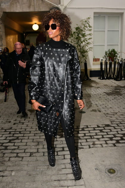 Naomi Campbell en manteau long