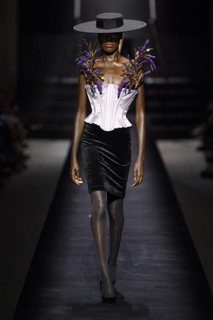 Look 28&nbsp;du d&eacute;fil&eacute; Schiaparelli