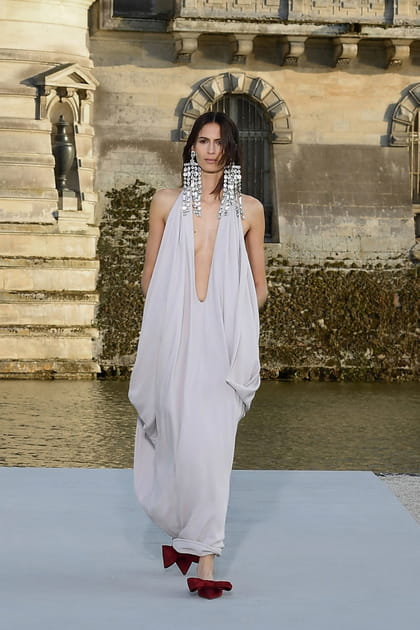 Look 20&nbsp;du d&eacute;fil&eacute; Valentino haute couture automne-hiver 2023-2024