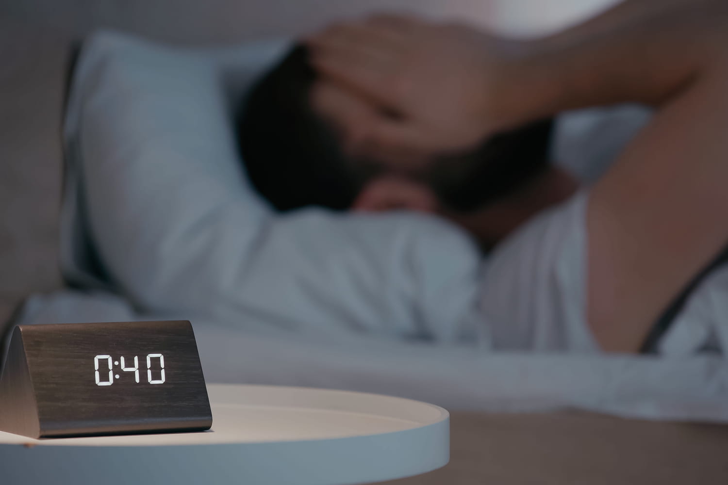 Je suis spécialiste du sommeil et voici la chose que je ne fais jamais avant de dormir
