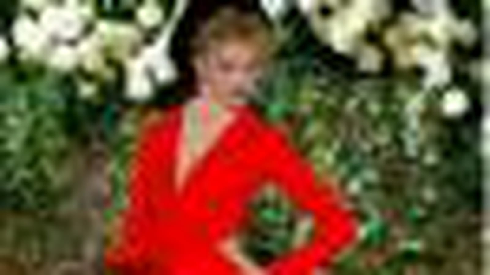 Tailleur rouge vif