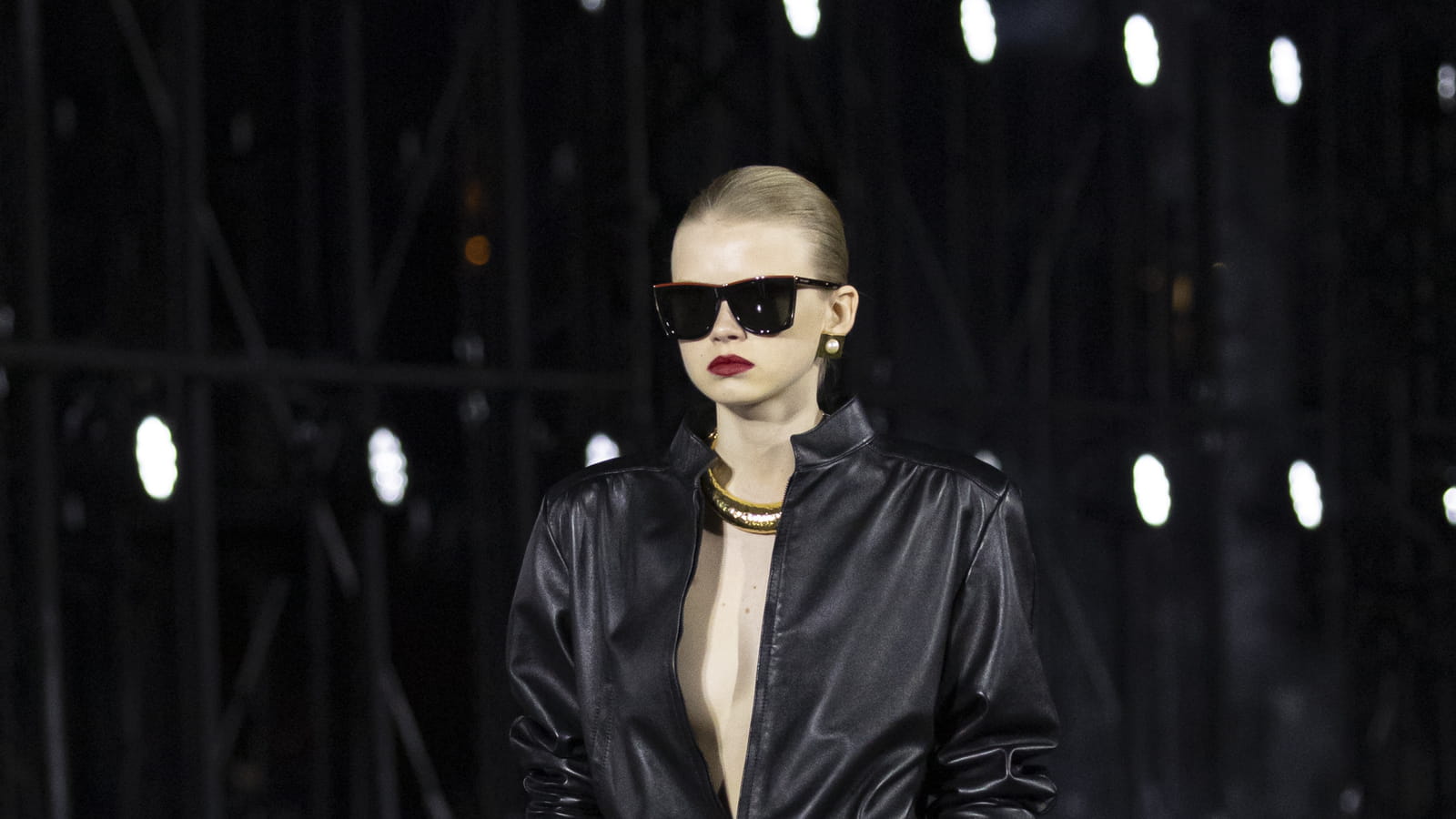 Look 12