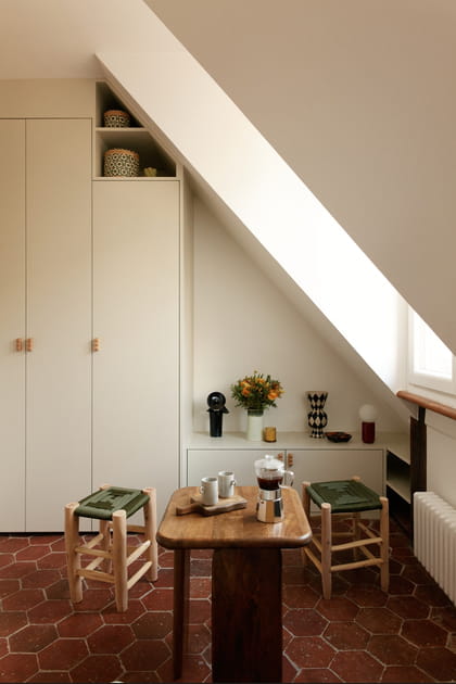 Apr&egrave;s&nbsp;: des rangements du sol au plafond sous les toits