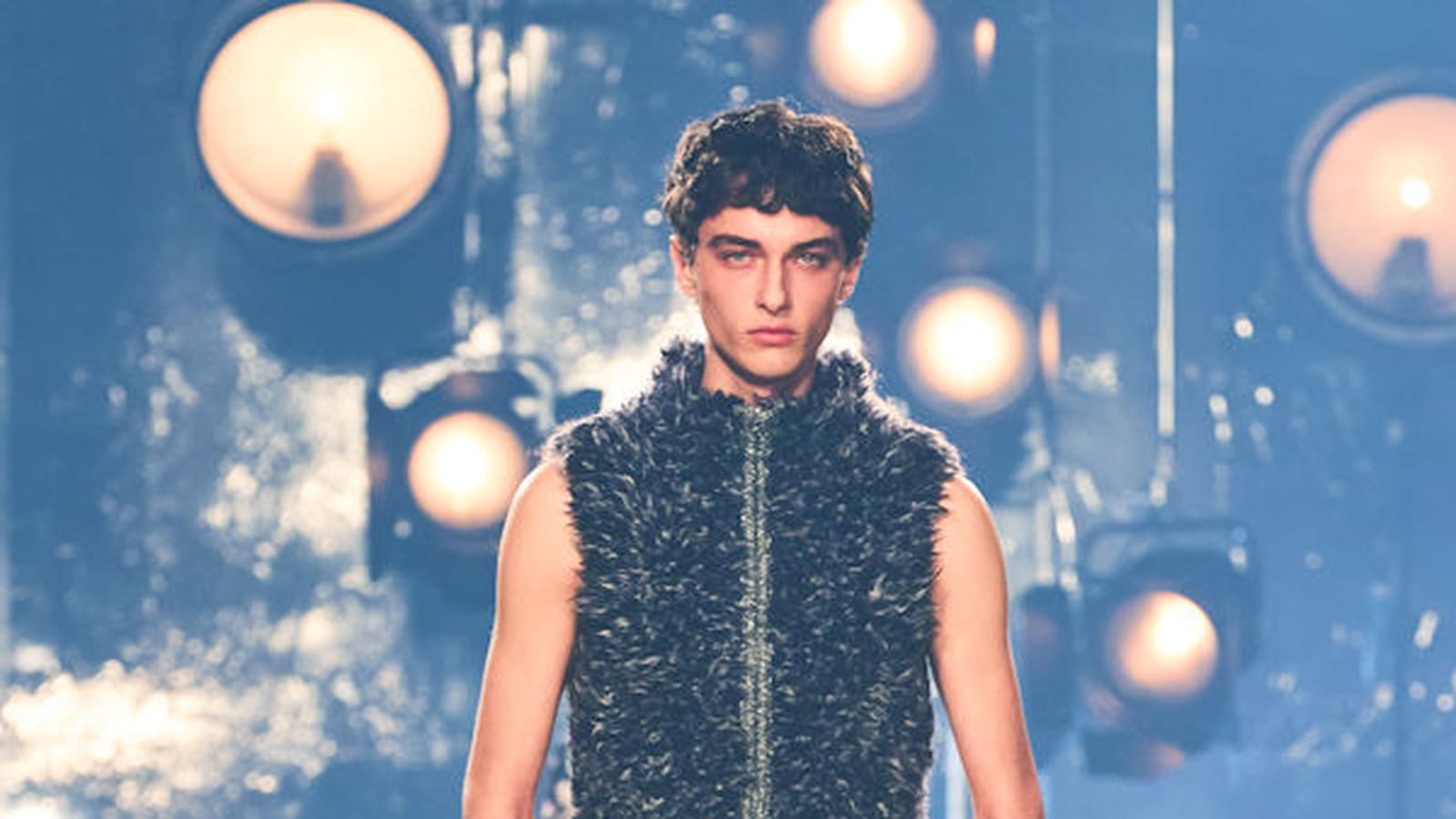 Look 39