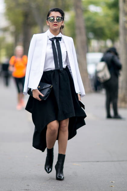 Street style &agrave; Paris : le n&oelig;ud preppy