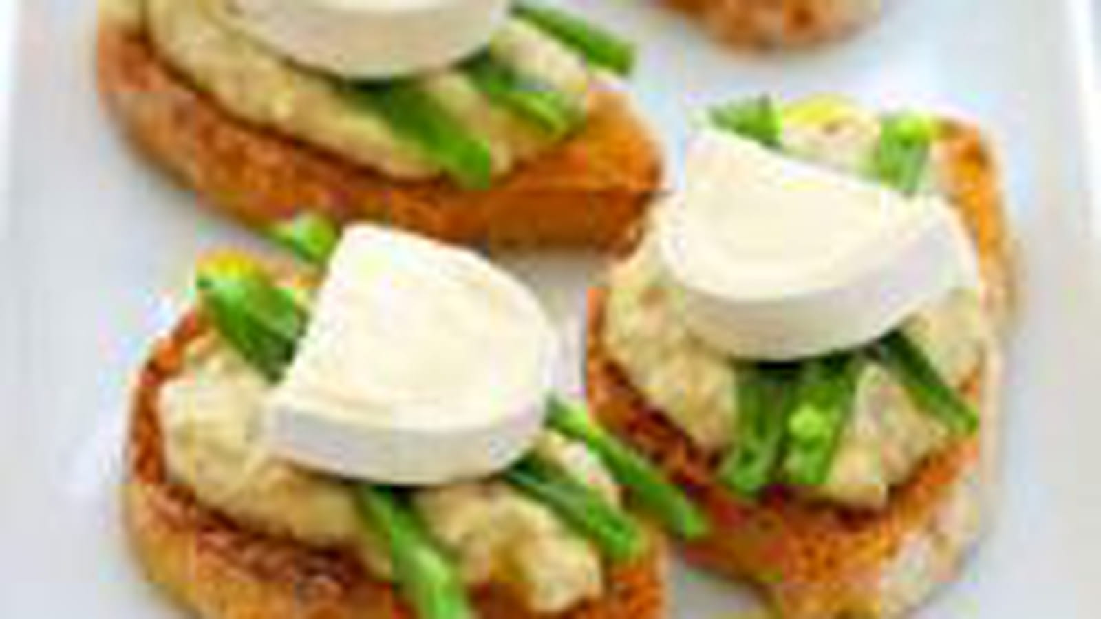 Bruschetta de caviar d'aubergines et haricots verts