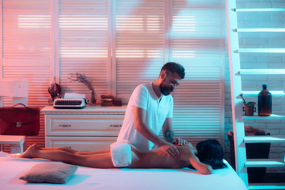Massage érotique : quand la sensualité éveille la libido