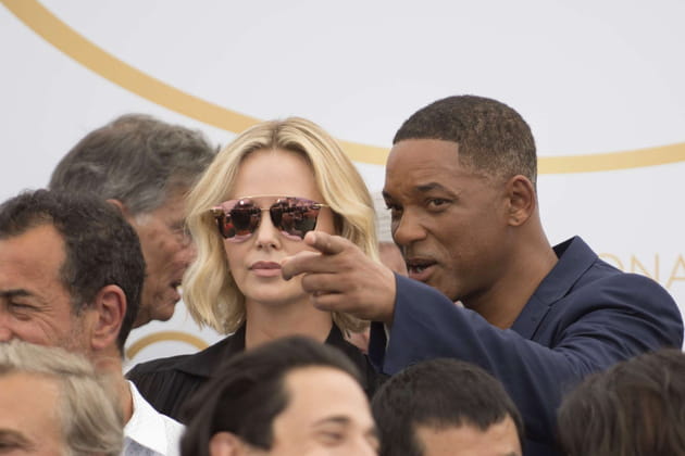 Will Smith a tenté en vain de distraire Charlize Theron
