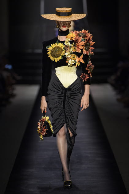 Look 23&nbsp;du d&eacute;fil&eacute; Schiaparelli