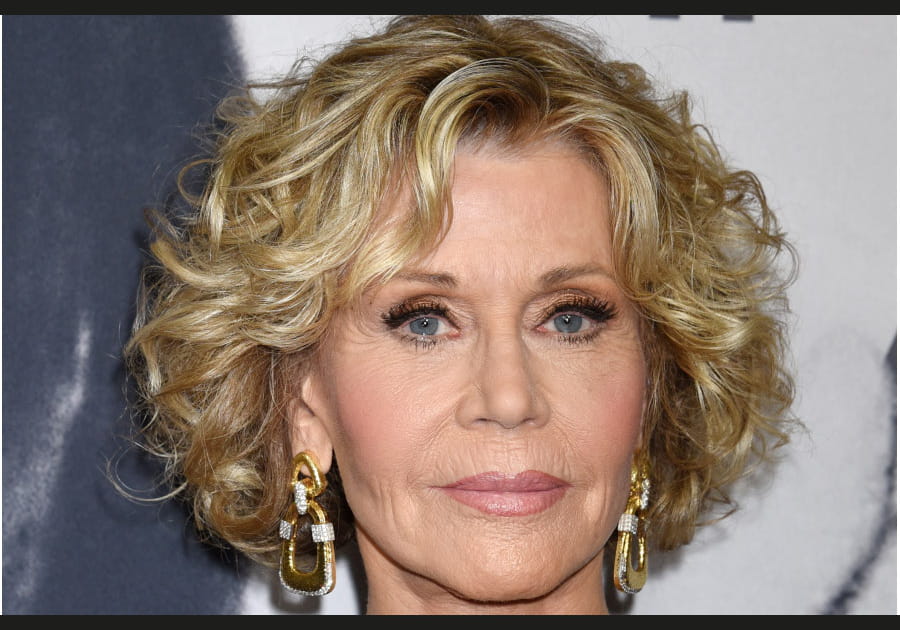 Les boucles serr&eacute;es de Jane Fonda