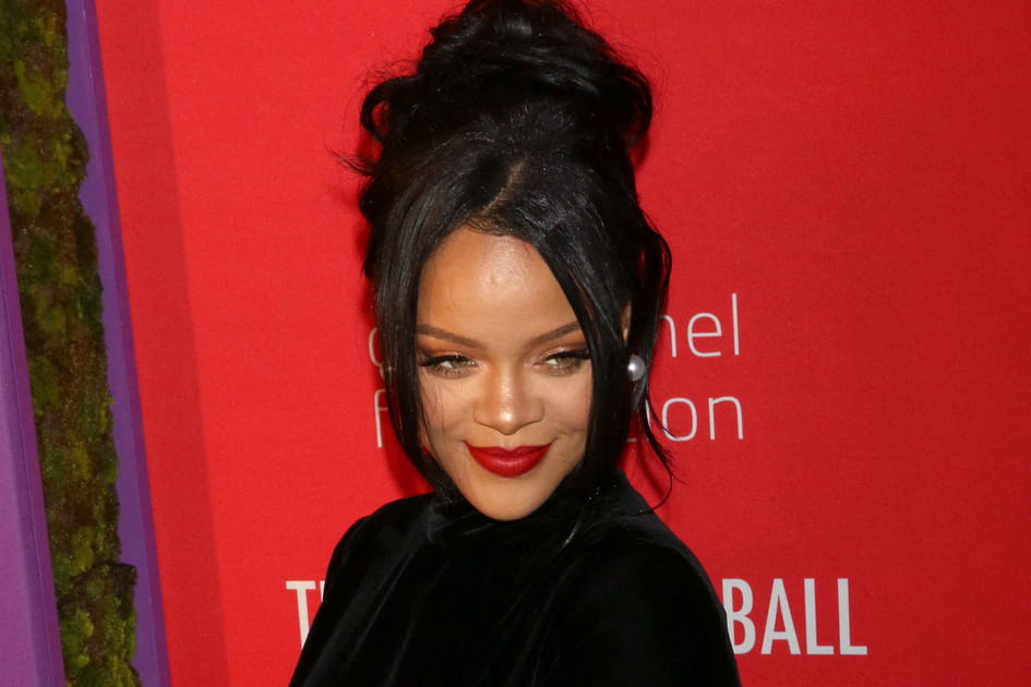 La bouche rouge de Rihanna