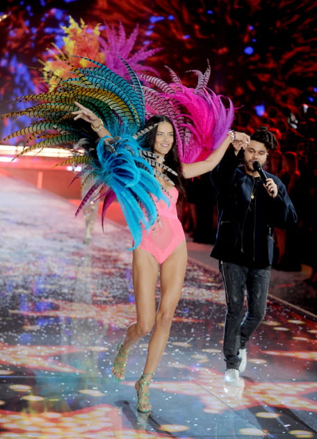 The Weeknd et Adriana Lima au défilé Victoria's Secret 2015