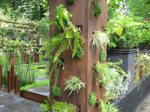 Un pilier métallique