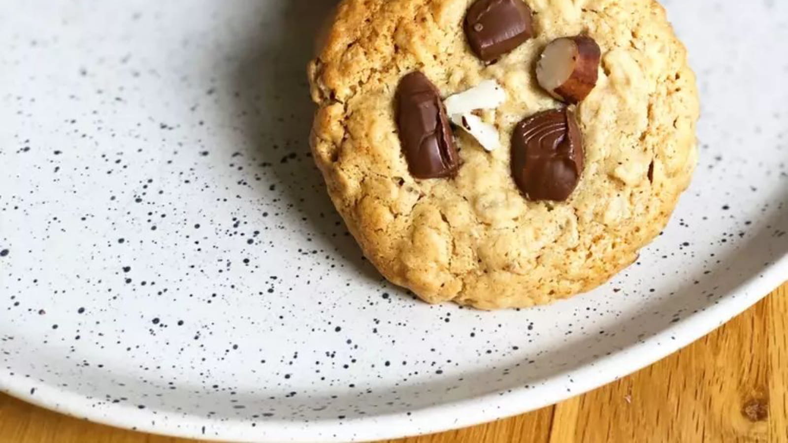 Cookies vegan sans gluten au chocolat et noix du Brésil