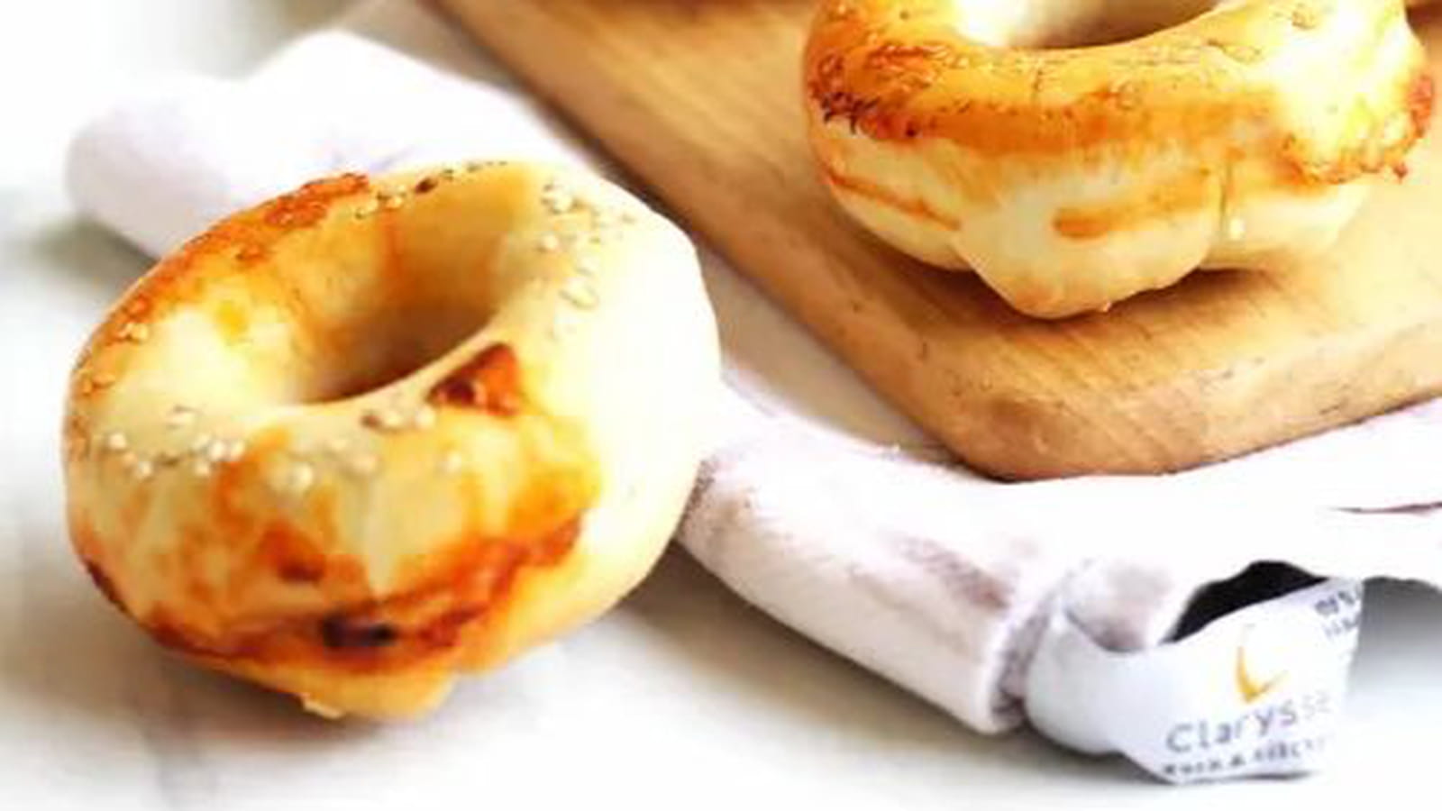 Pizza au jambon et gruyère façon donuts