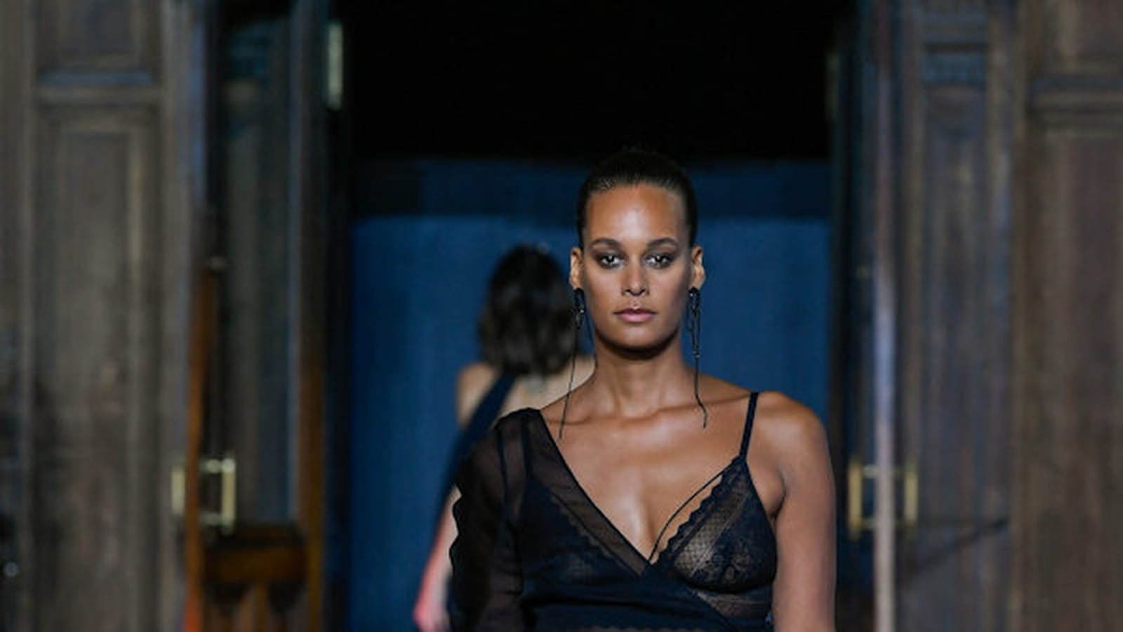 Look 32