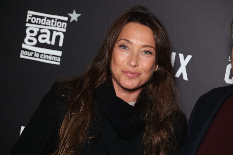 Laura Smet se d&eacute;voile en 60&nbsp;mises en beaut&eacute; irr&eacute;sistibles