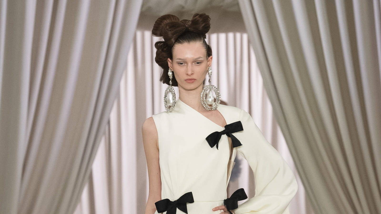 Look 30