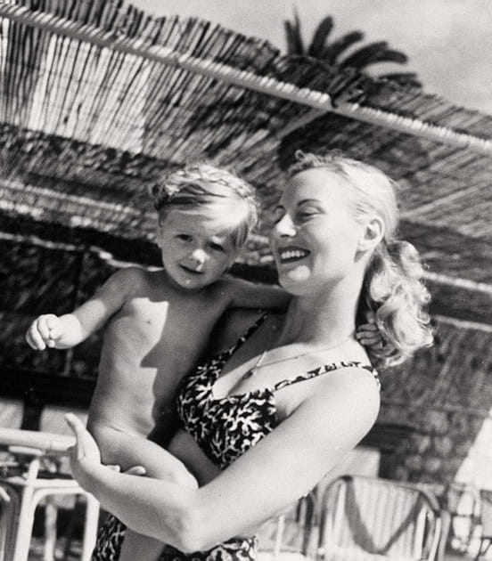 Et la maman de Mike Marshall qui a vu le jour en 44