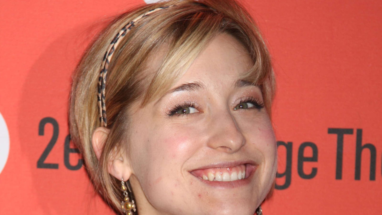 Allison Mack (Smallville) 