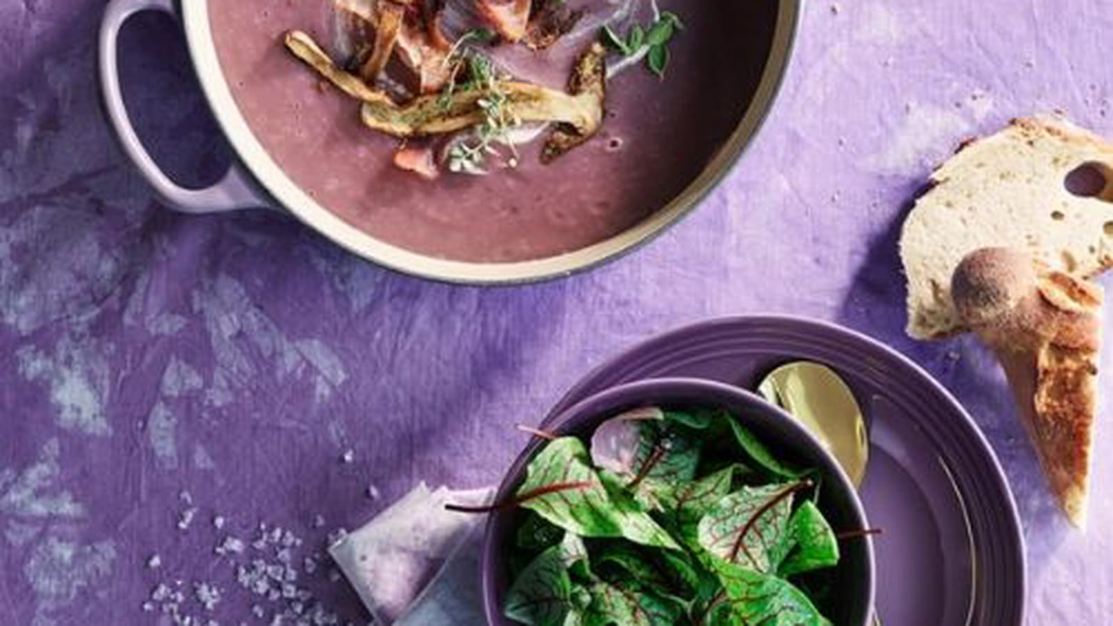 Soupe de pommes de terre violettes