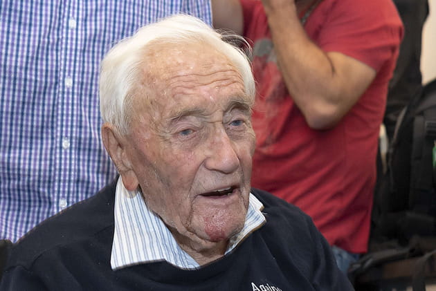 Le scientifique David Goodall contraint de voyager en Suisse pour un suicide assist&eacute;