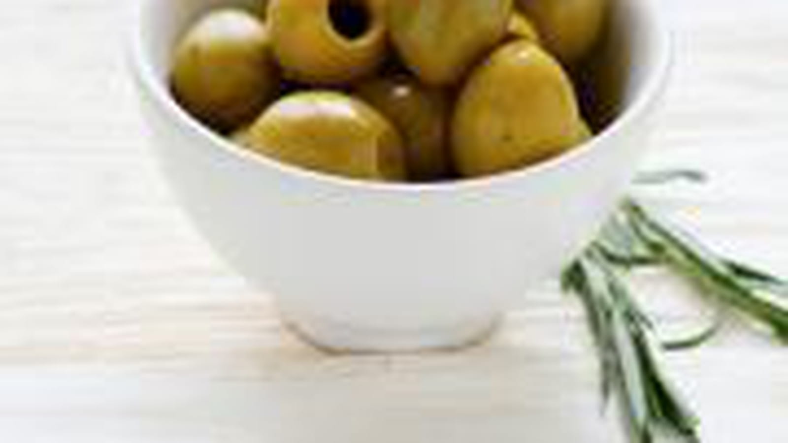 Des olives à l'ail
