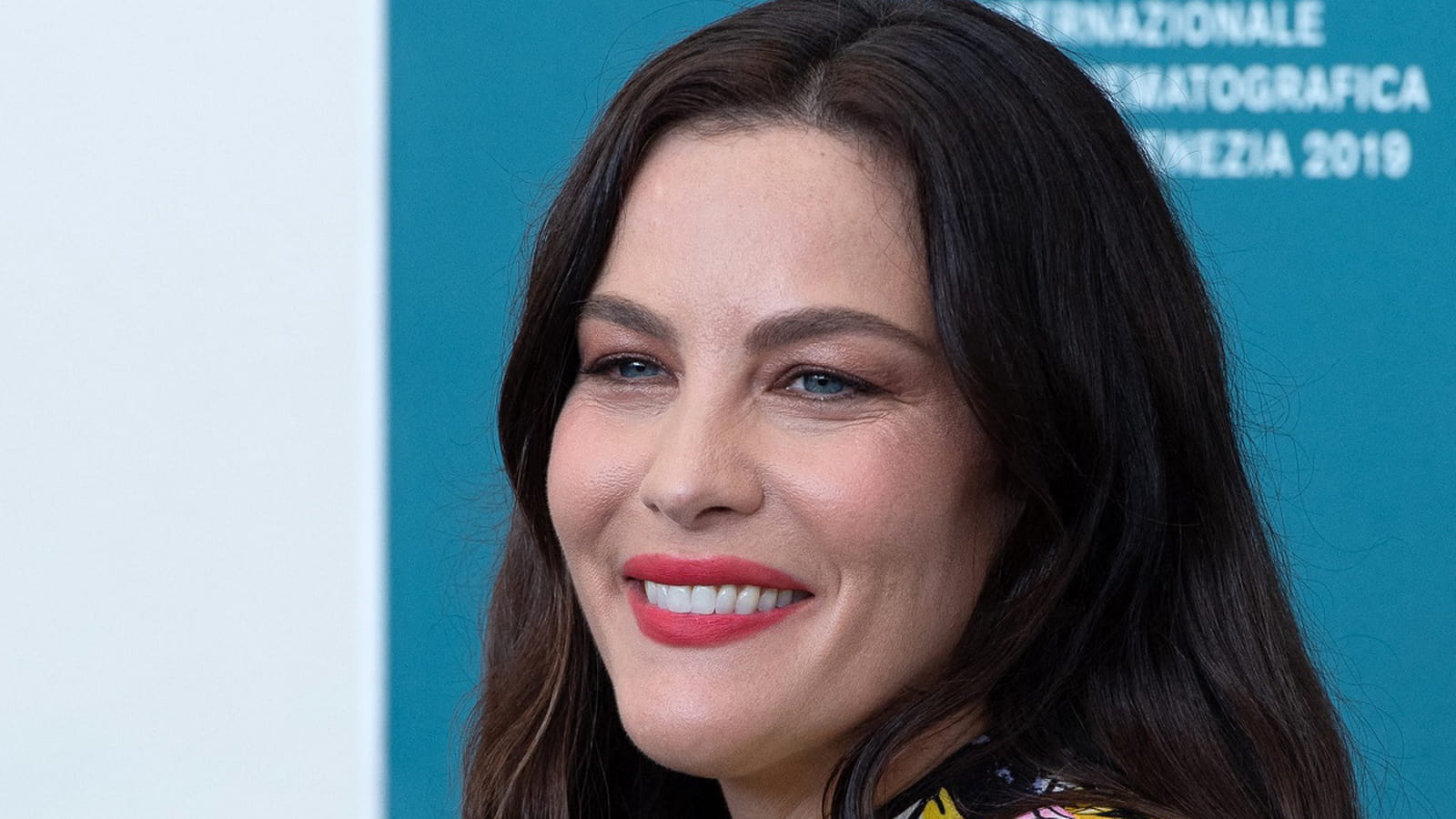 Liv Tyler sans frange