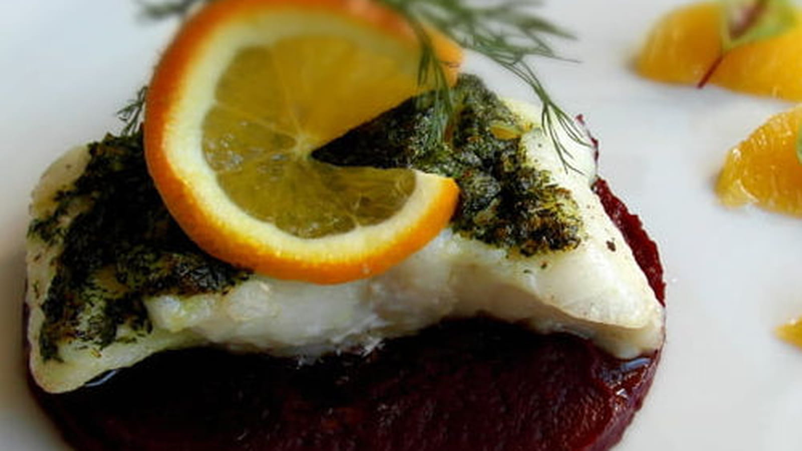 Pavé de cabillaud au beurre d'agrume et sa crème de carotte pourpre orange gingembre