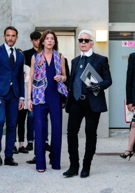 Caroline de Monaco en combinaison bleue