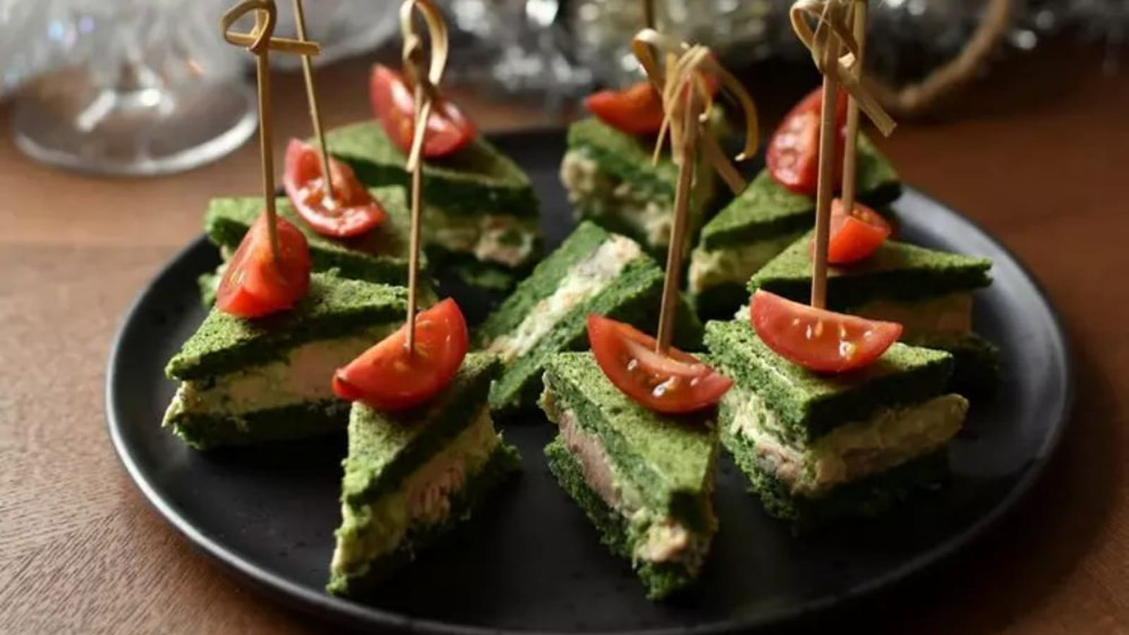 Amuse bouche club sandwich saumon avocat