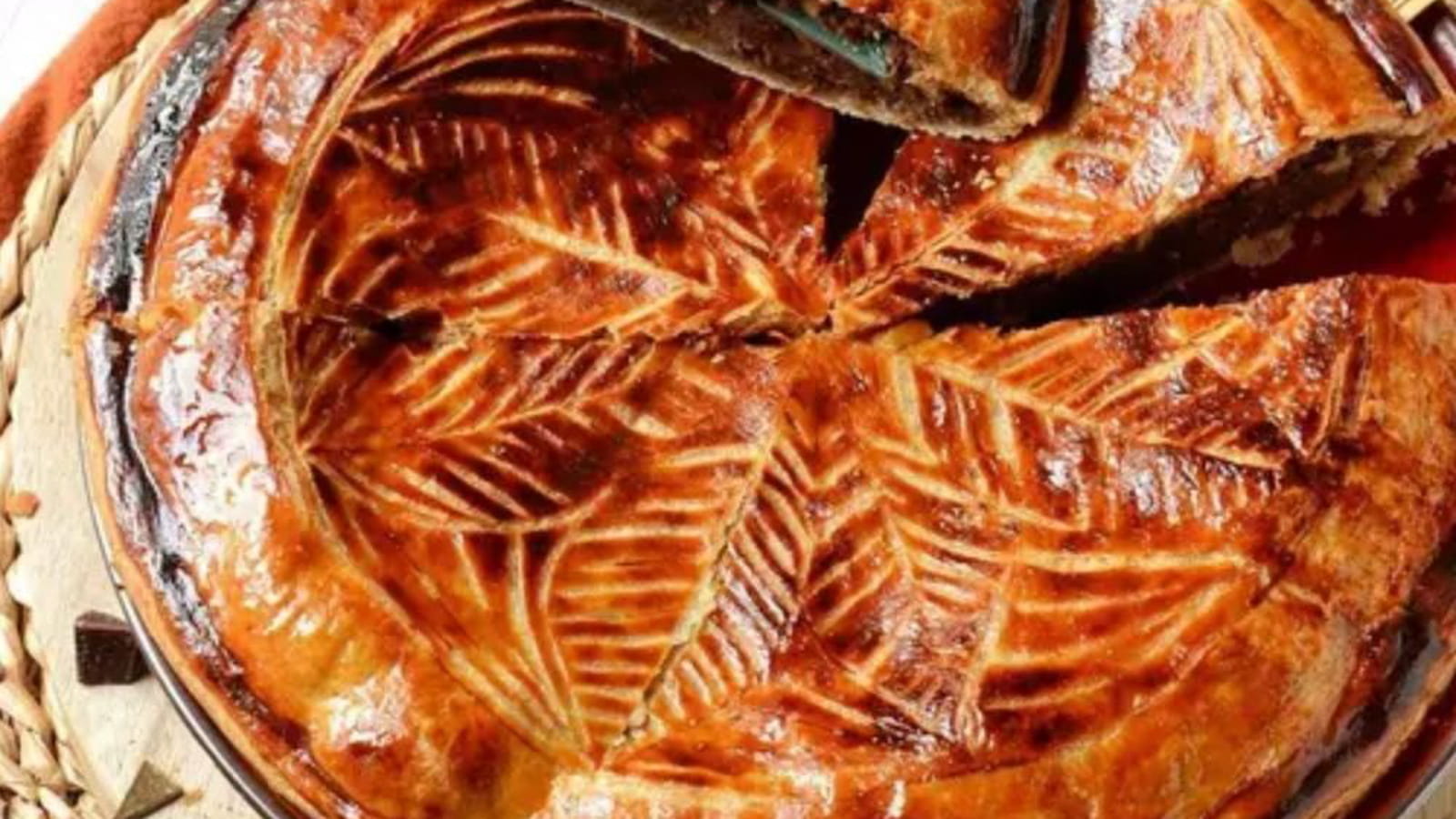 Galette des rois lentilles vertes, chocolat & noisettes