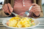 Ils mangent davantage pendant 16 semaines et perdent du poids : des chercheurs leur ont simplement demandé d'ajouter cet aliment dans leur assiette