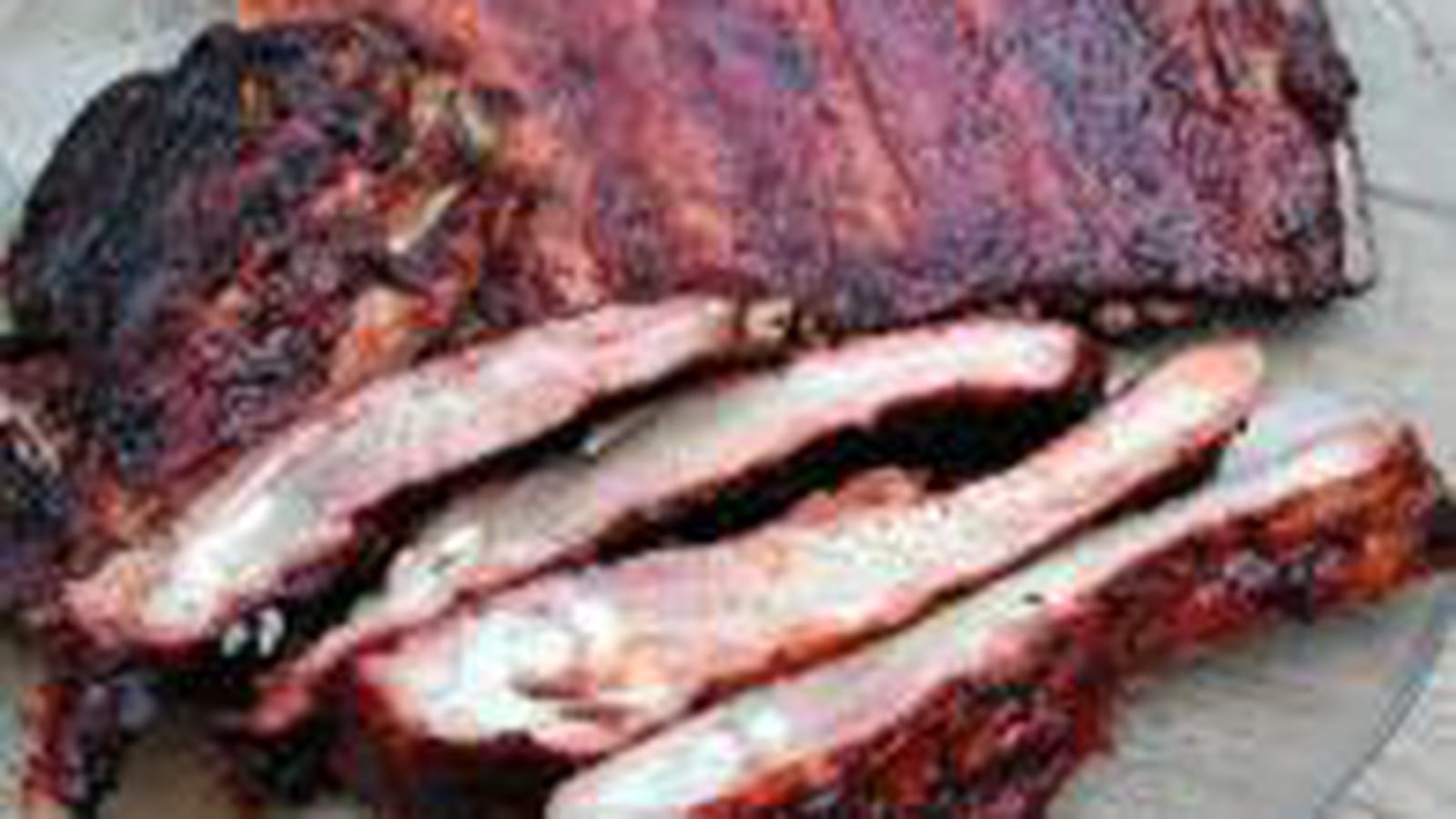 Travers de porc grillé