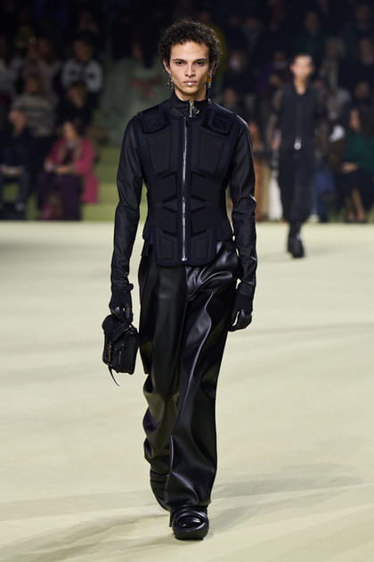 Look 53&nbsp;du d&eacute;fil&eacute; Balmain