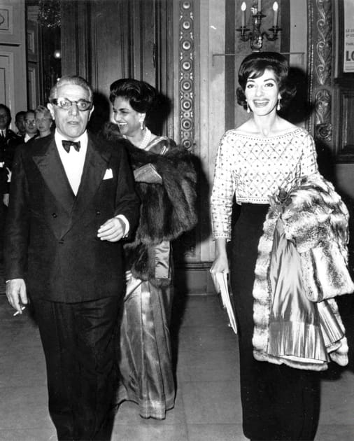 Tout sourire avec l'amour de sa vie, Aristote Onnasis