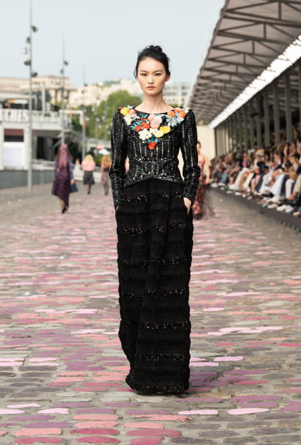 Look 32&nbsp;du d&eacute;fil&eacute; Chanel haute couture automne-hiver 2023-2024