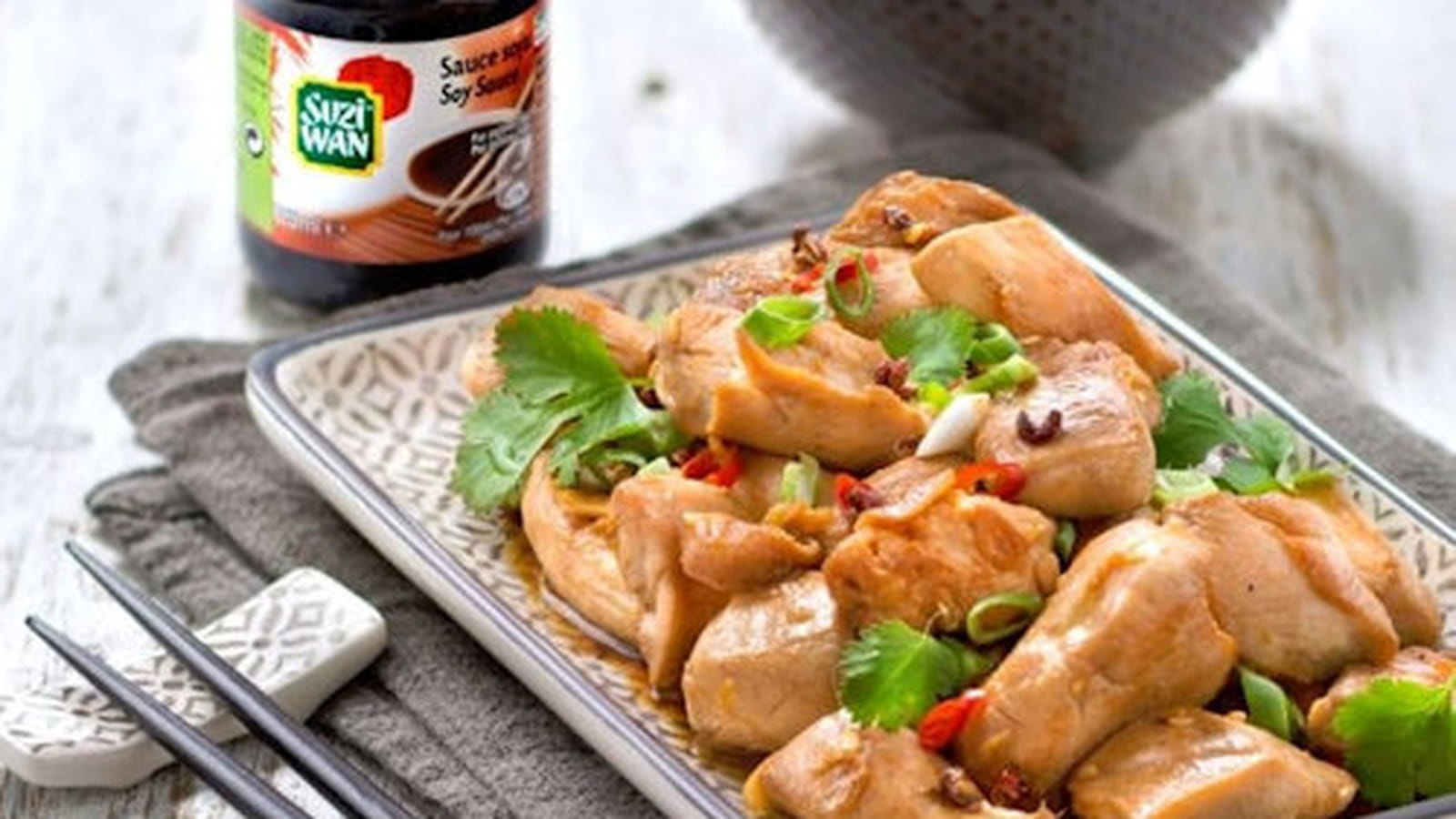 Poulet sauté au poivre de Sichuan