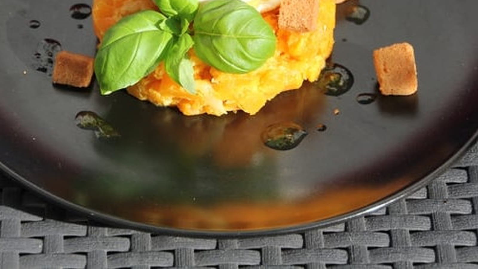 Burrata à la compote de Butternut et abricots secs