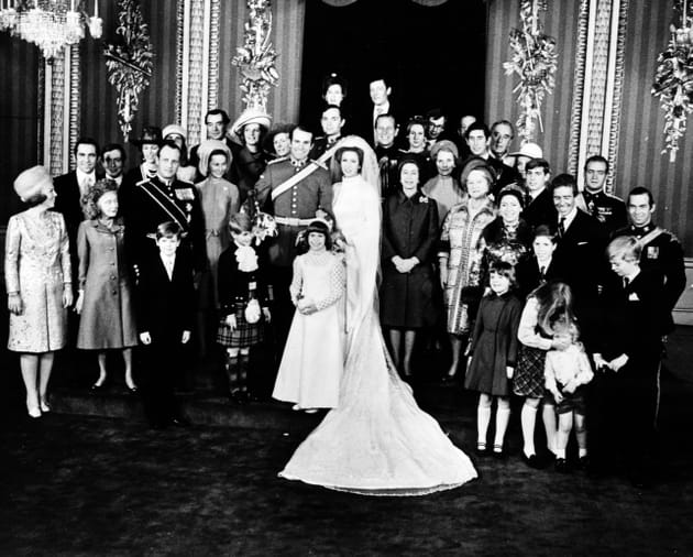 Photo de famille (royale) au mariage de la princesse Anne et du capitaine Mark Phillips