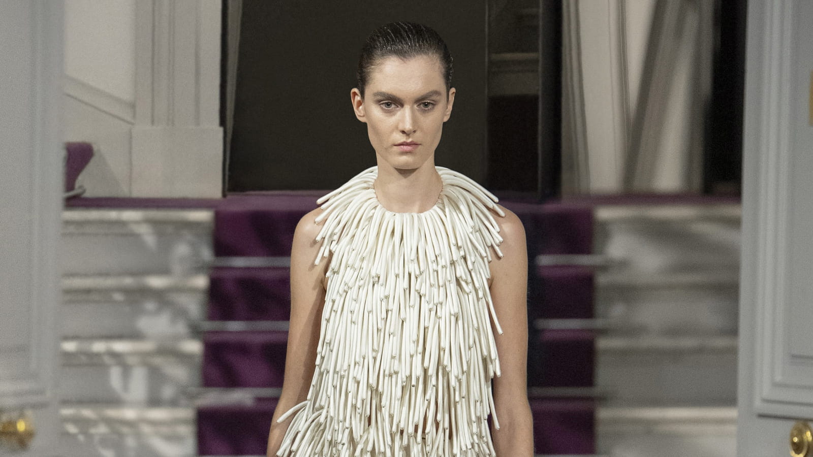 Look 53 du défilé Valentino