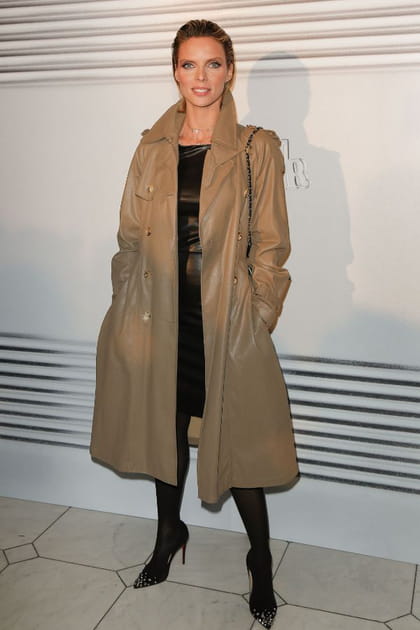 Sylvie Tellier en trench camel et talons aiguilles