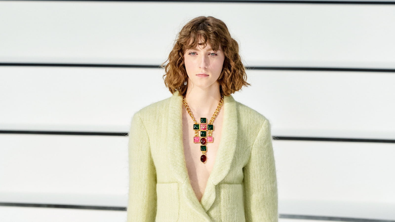 Look 3