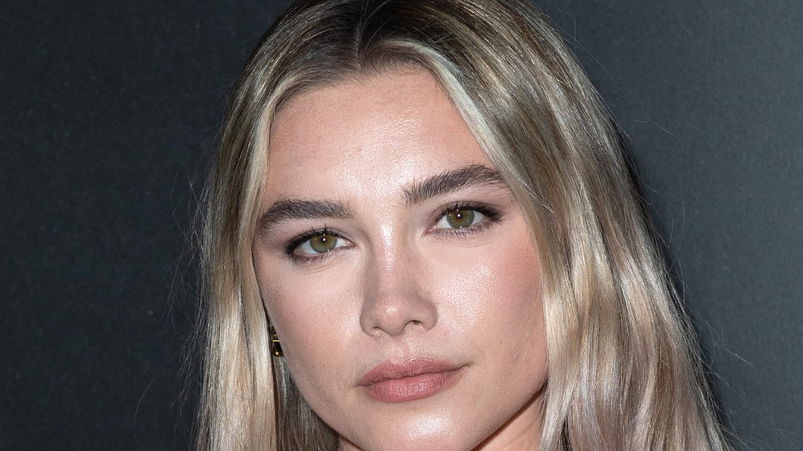 Florence Pugh en blonde