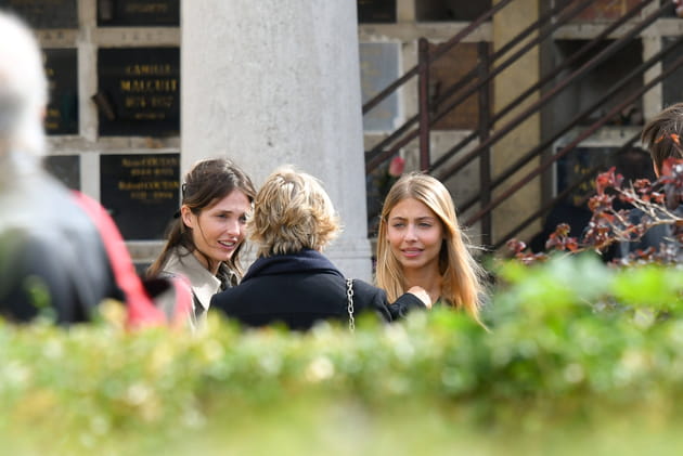 Obsèques d'Alain Belmondo : Annabelle et Stella Belmondo réunies pour faire leurs adieux