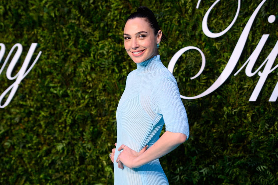 Gal Gadot a une petite poitrine