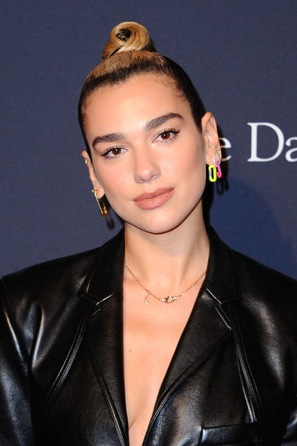 Le chignon bicolore de Dua Lipa