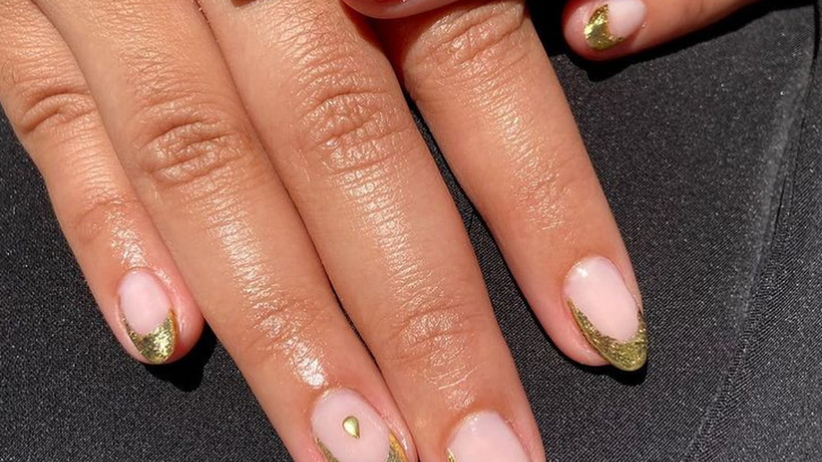Ongles dorés