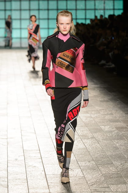 D&eacute;fil&eacute; Mary Katrantzou