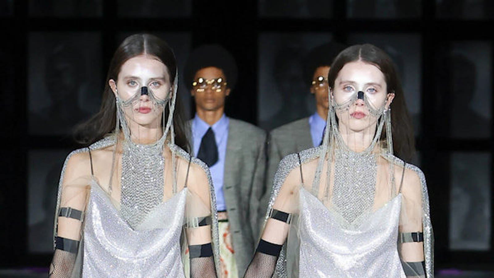 Look 54